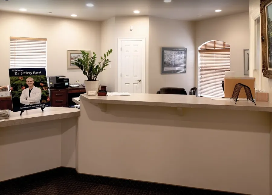 The front desk at Kerst & Caskey Family Dentistry.